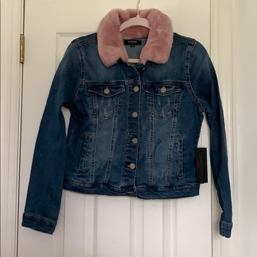 Denim jacket with pink fur collar